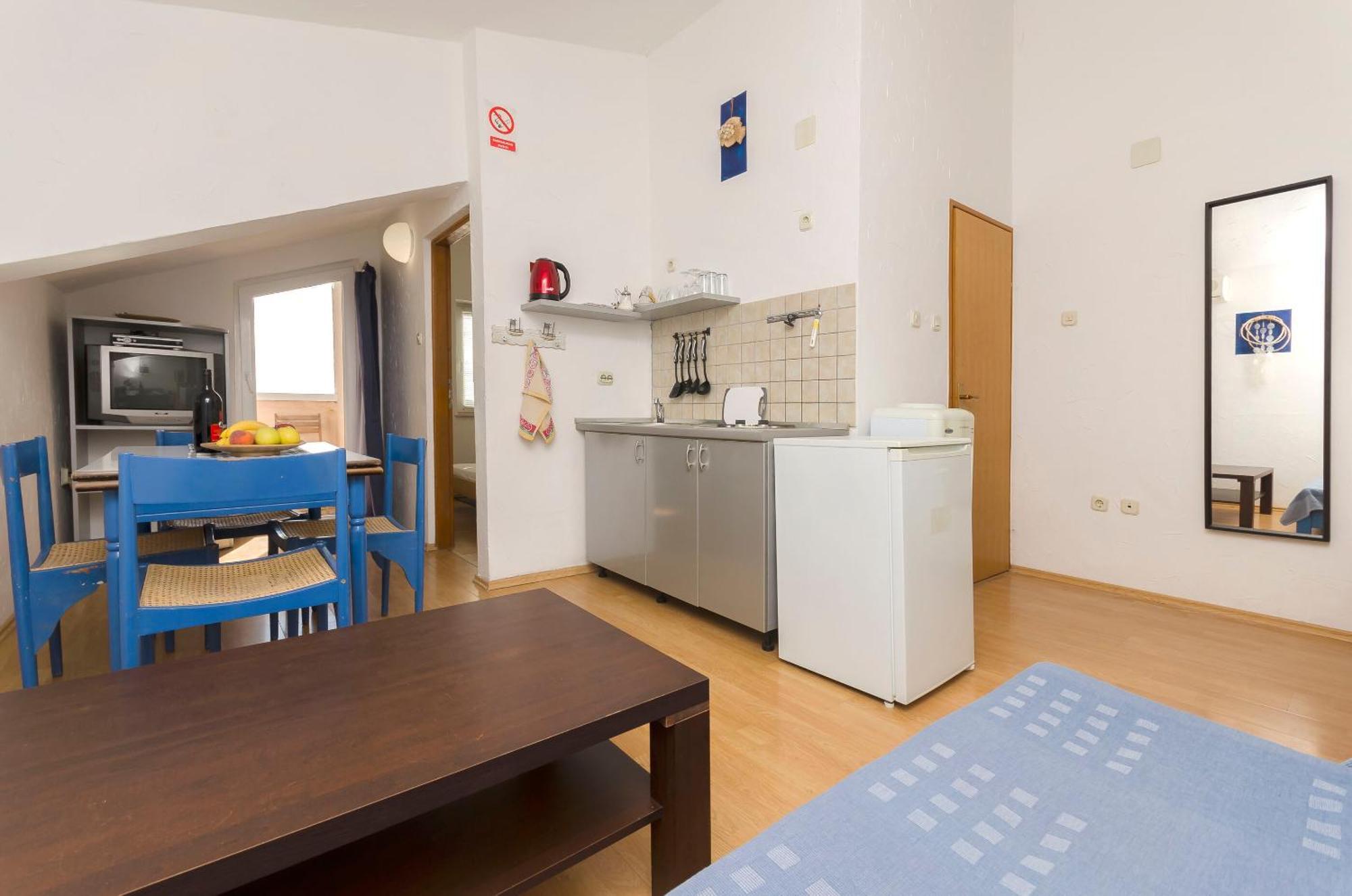 Apartments And Rooms Mladen Vodice Dış mekan fotoğraf
