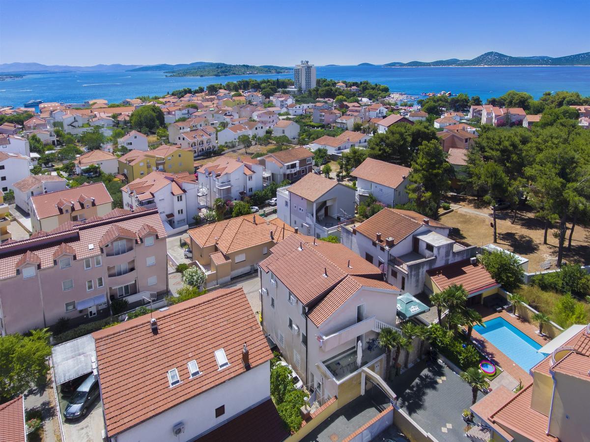 Apartments And Rooms Mladen Vodice Dış mekan fotoğraf
